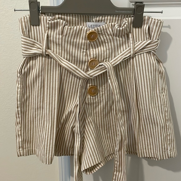 LAETITIA BY TATIANA ROBLES Shorts, Size P, White & Tan - Picture 1 of 9